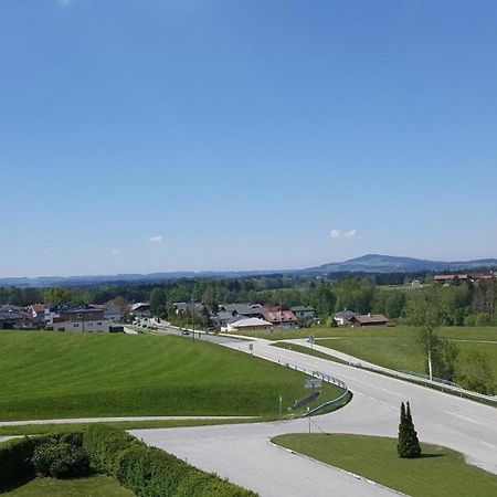 Gasthof Neuhofen Ойгендорф Екстериор снимка